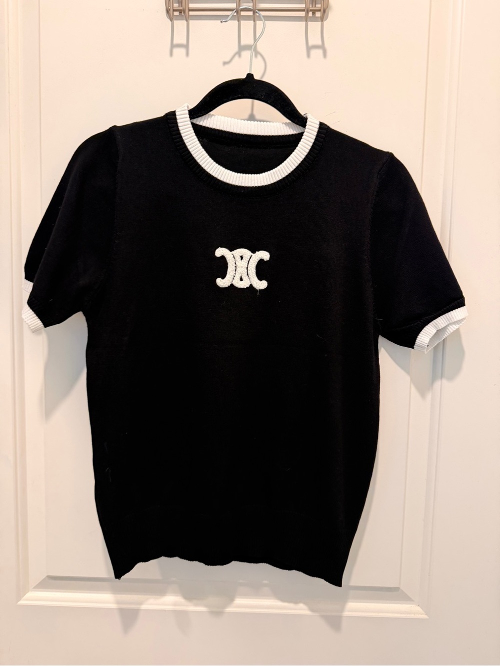 Celine Triomphe Logo Knit
Short Sleeve Top Black
White Size S